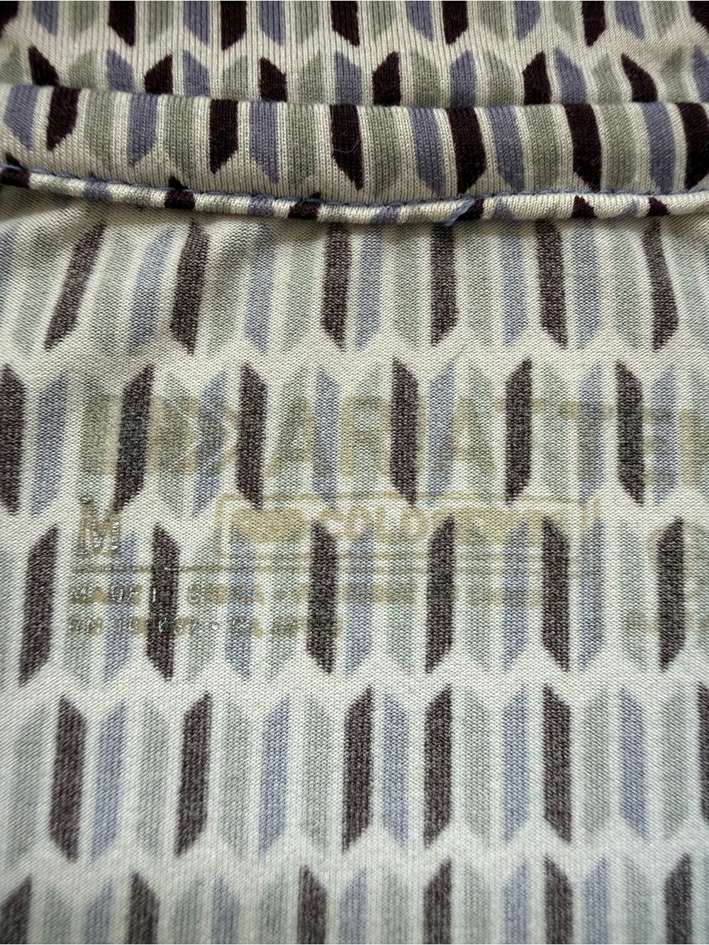 Ariat Women’s Medium Geometric Print 1/4 Zip Pullover - Picture 2 of 11